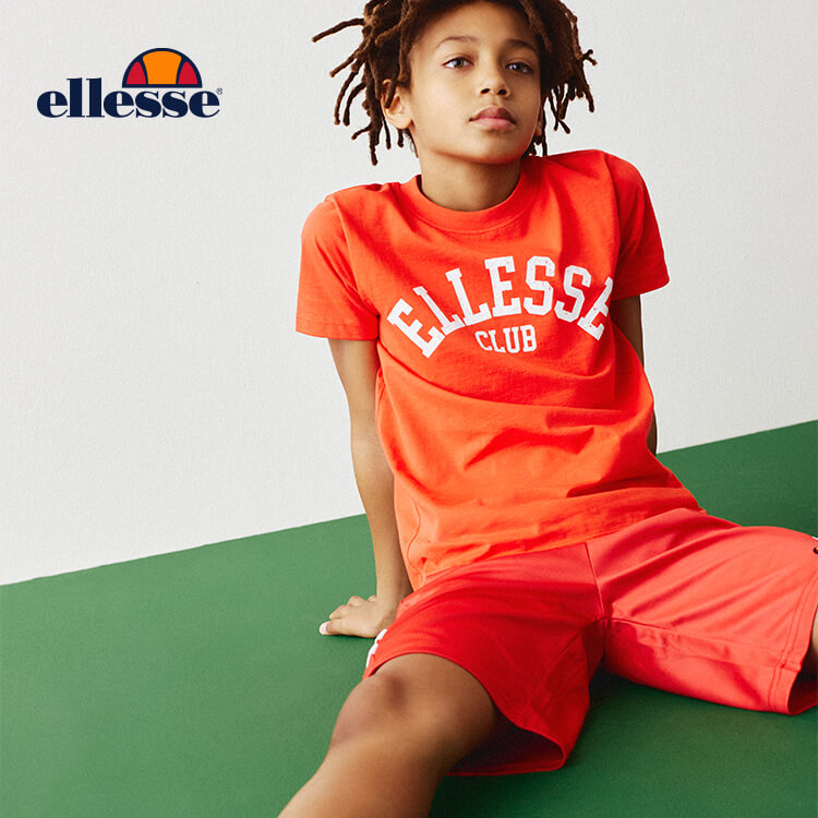 Bambino vestito con tshirt Ellesse