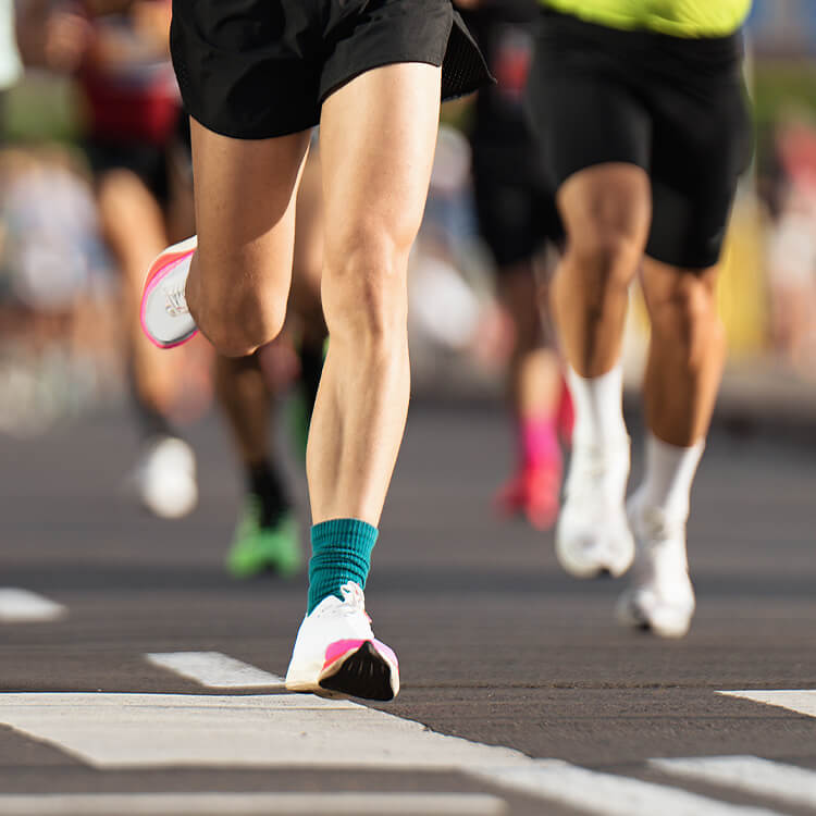Persone che corrono una maratona