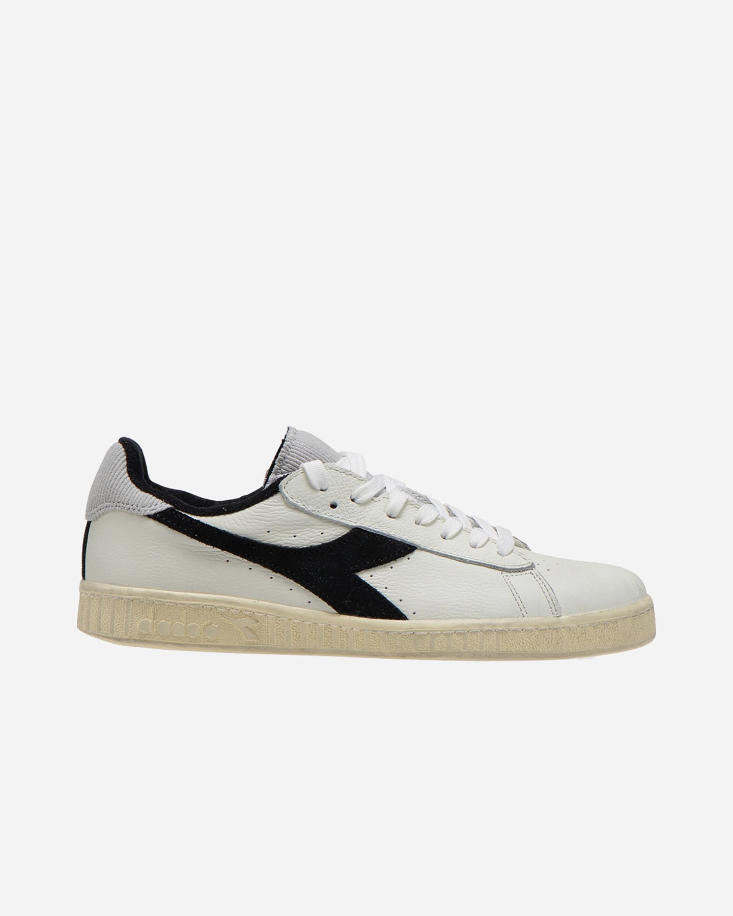 diadora game low used c0680