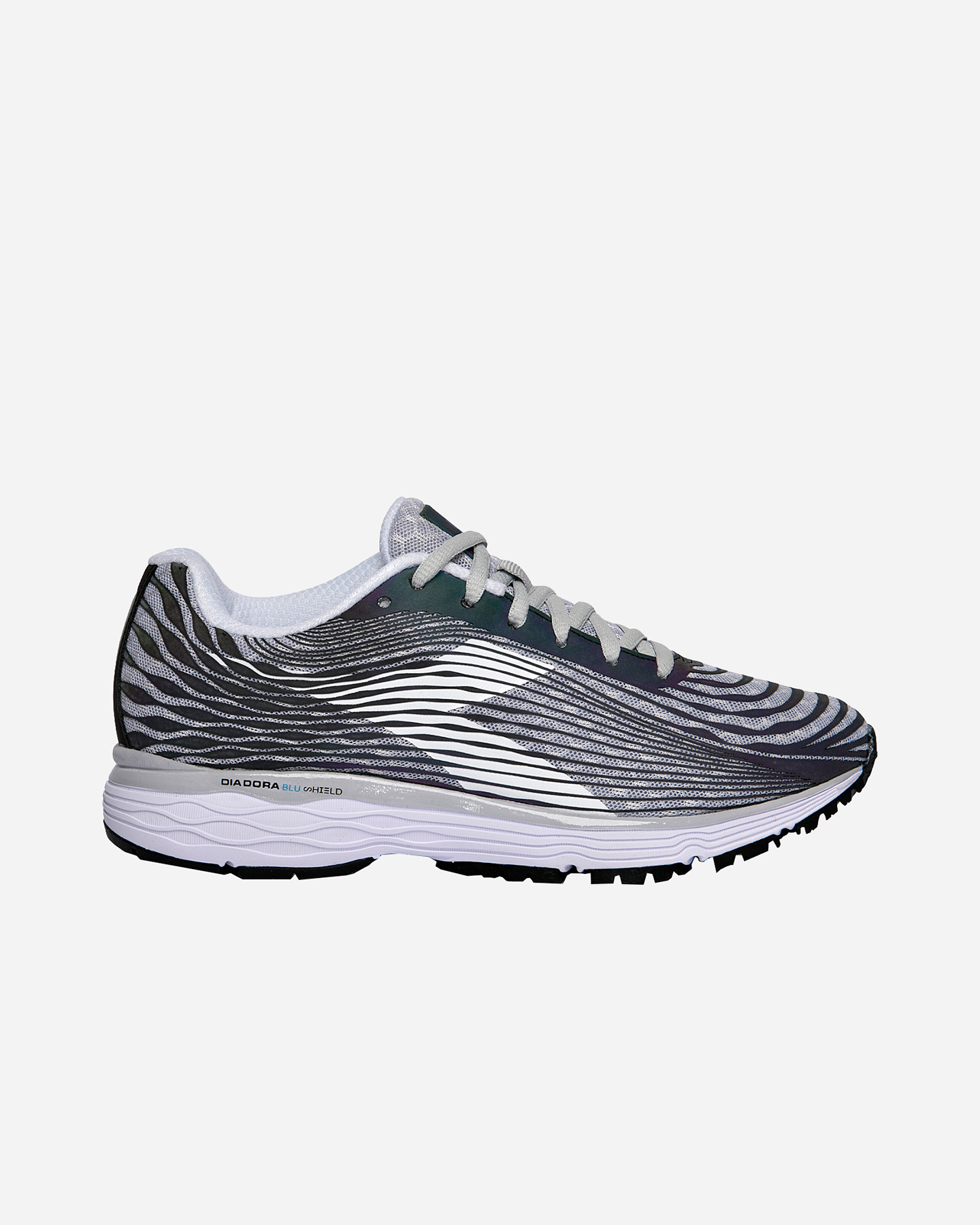 diadora mythos blushield fly hip 2