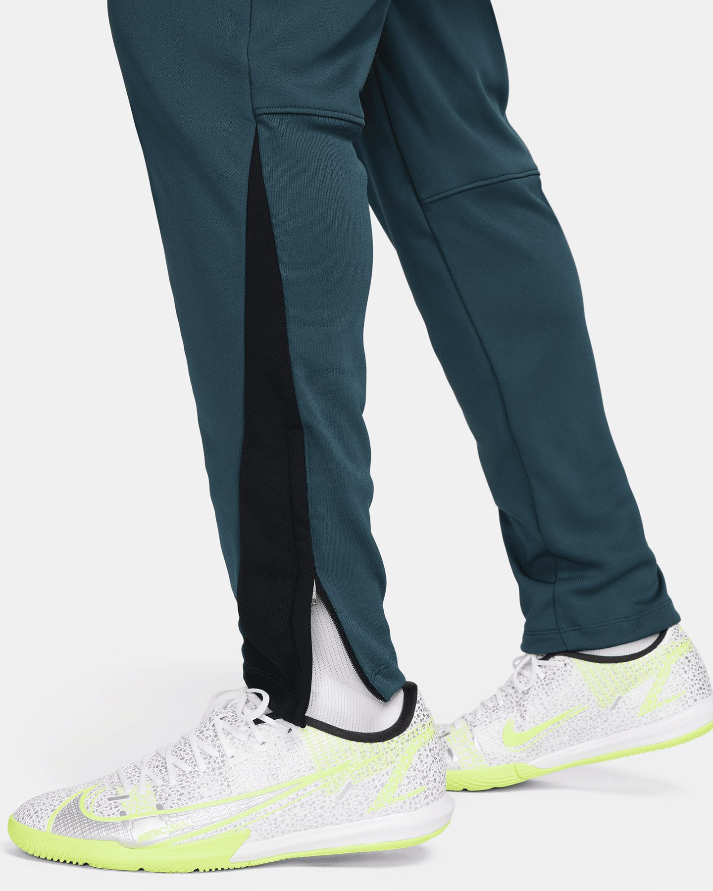 Pantaloncini calcio NIKE THERMA FIT ACADEMY SOCCER M - 4 | Cisalfa Sport