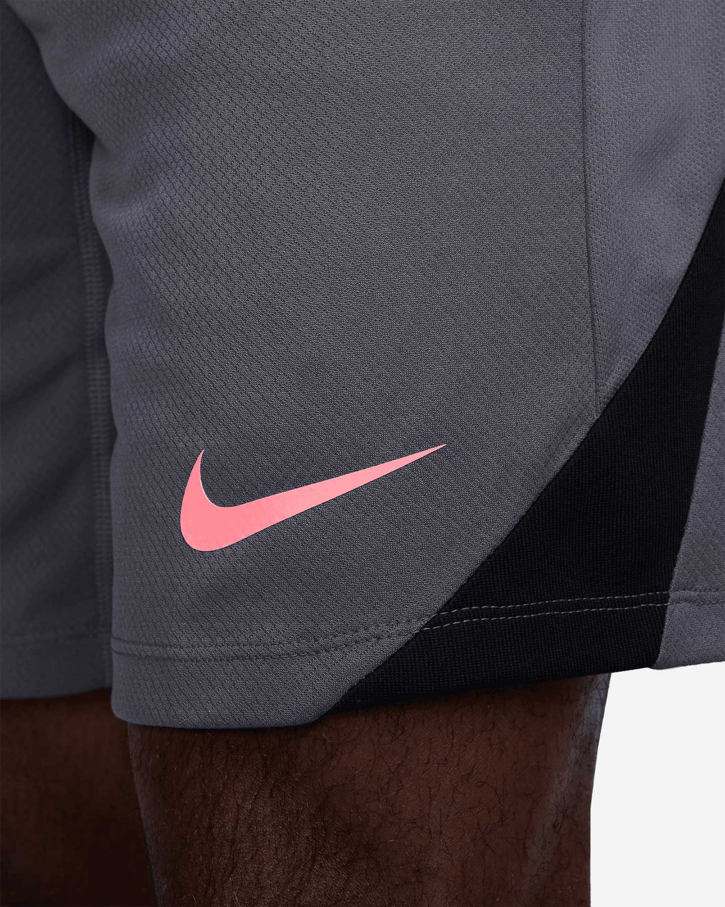 Pantaloncini calcio NIKE DRI FIT STRIKE M - 5 | Cisalfa Sport