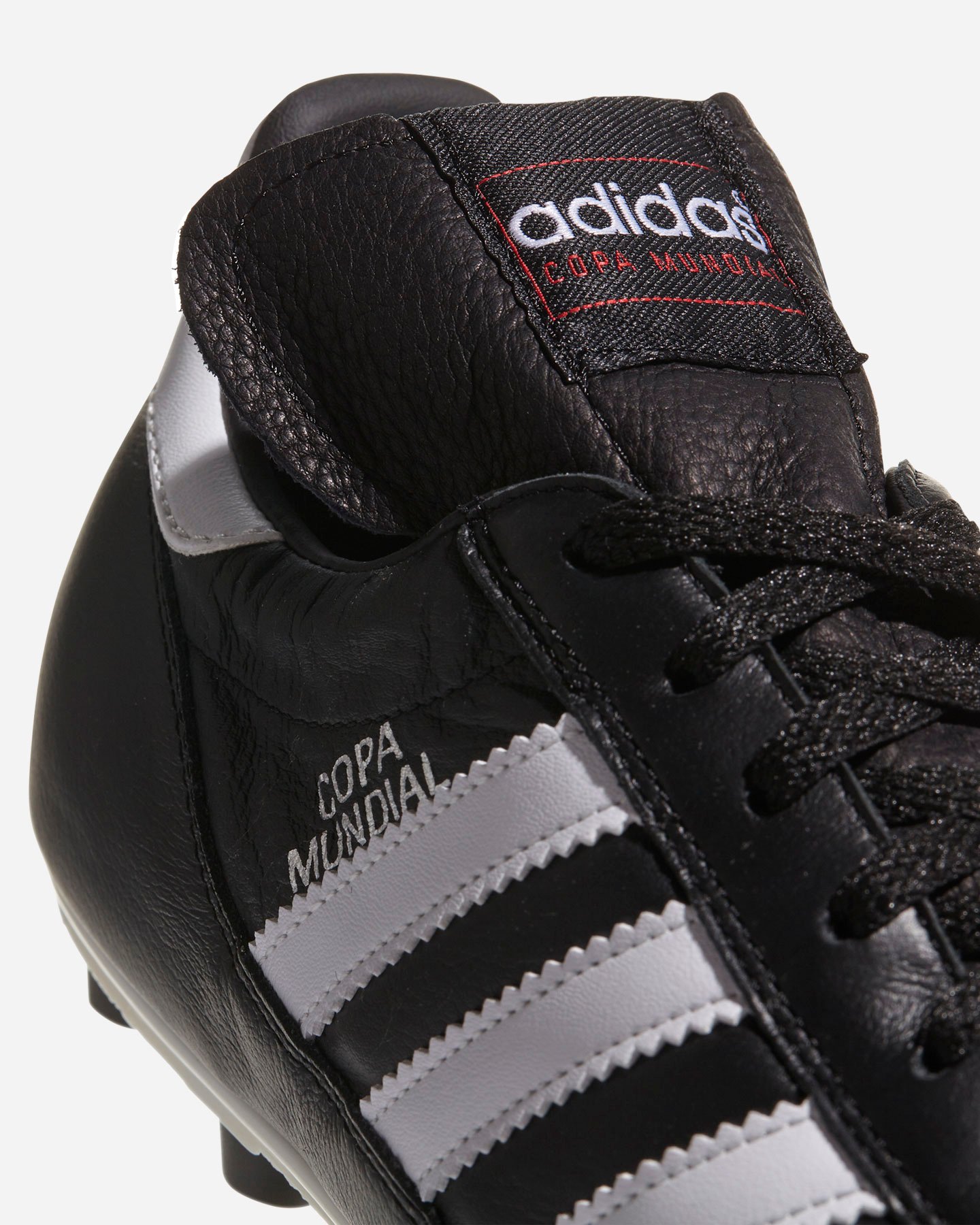 Chaussure adidas copa mundial hotsell