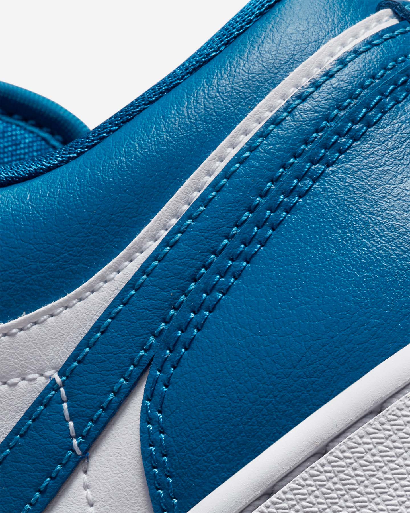 Scarpe sneakers NIKE AIR JORDAN 1 LOW W - 5 | Cisalfa Sport