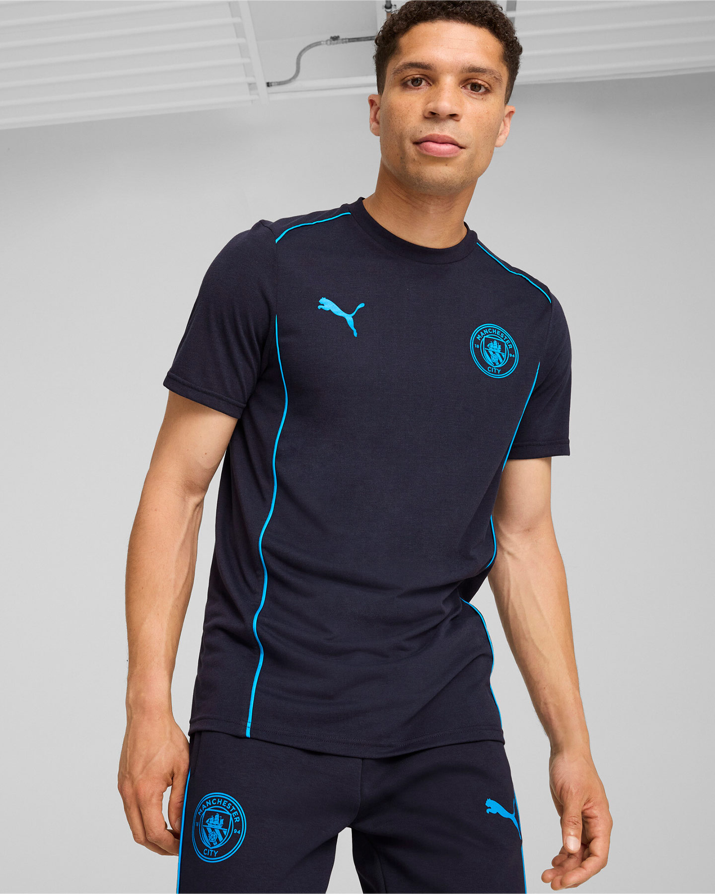 Abbigliamento calcio ufficiale PUMA MANCHESTER CITY CASUALS M - 2 | Cisalfa Sport