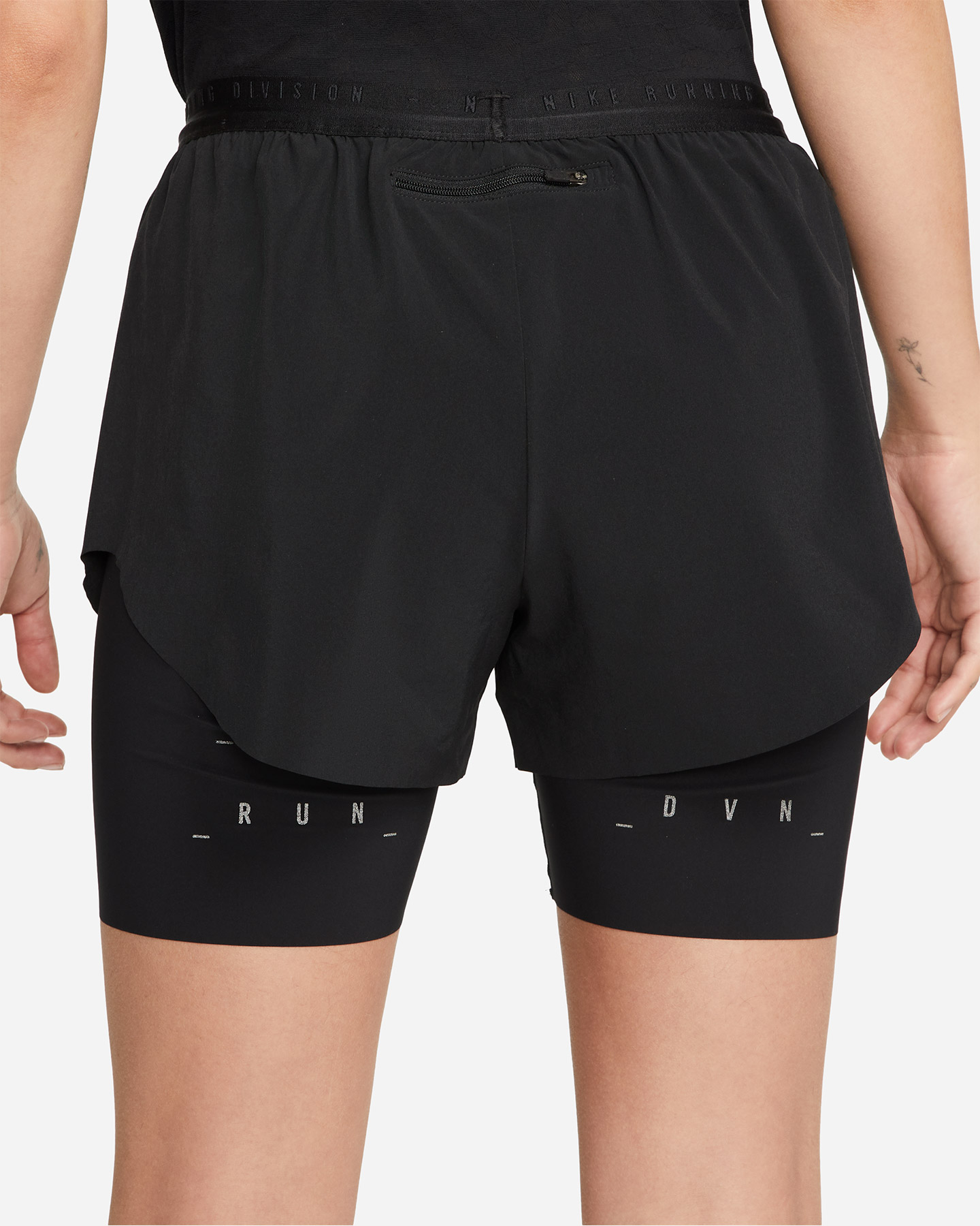 Short running NIKE DRI FIT RUN DIVISION 2IN1 W - 2 | Cisalfa Sport